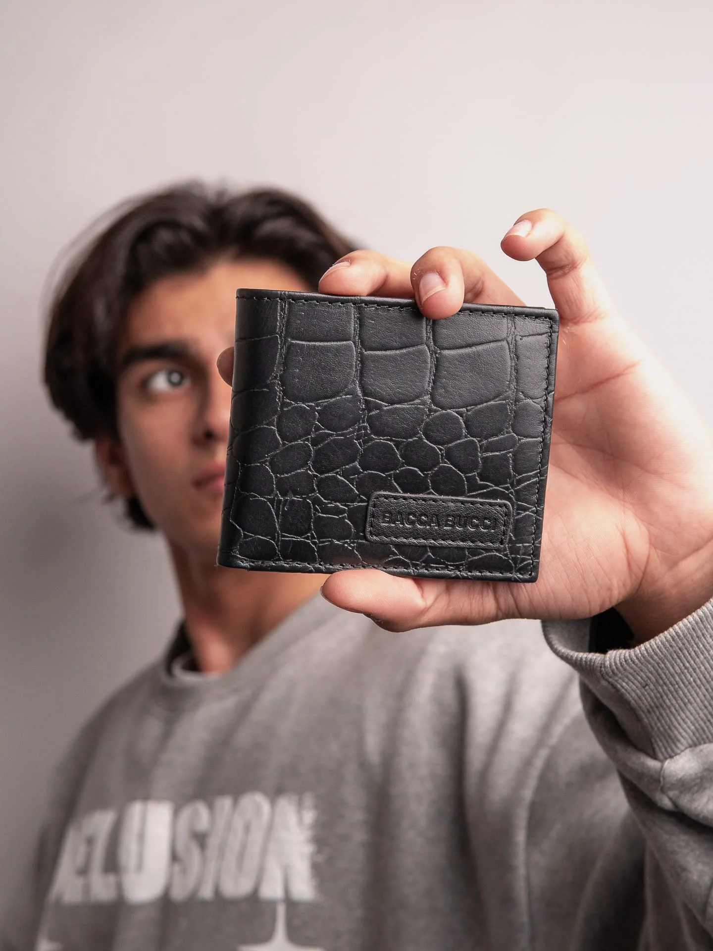 Bacca Bucci Premium Gift Combo: Classic Wallet & Stylish Belt in Elegant Wooden Box - Image 8