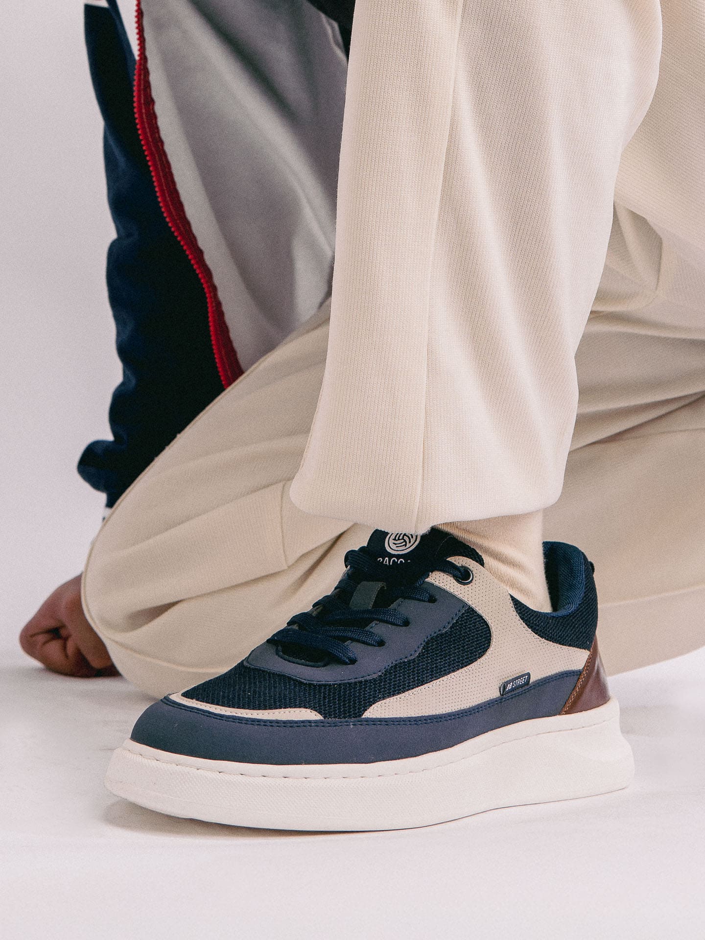 VIBE-STEP - Image 5